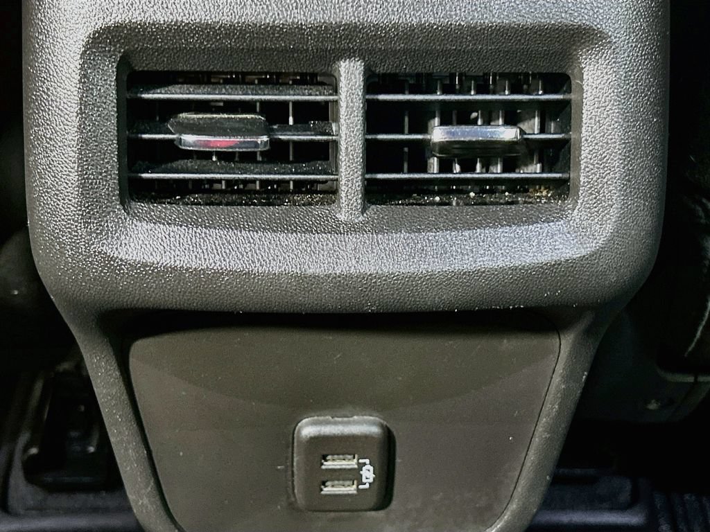 Used 2022 GMC Terrain SLE w/ Driver Convenience Package FWD image 22