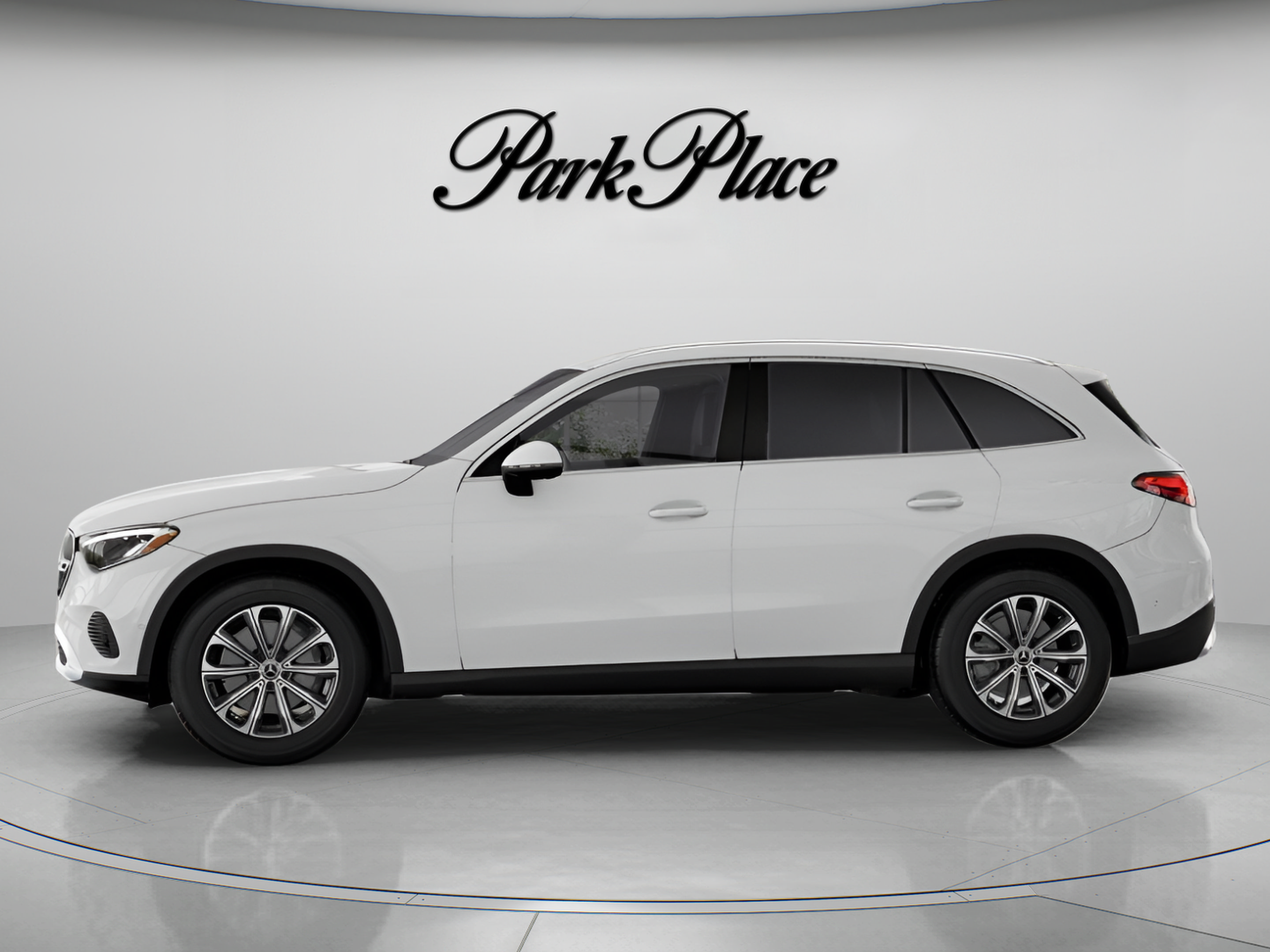 Certified 2026 Mercedes-Benz GLC 300 image 4