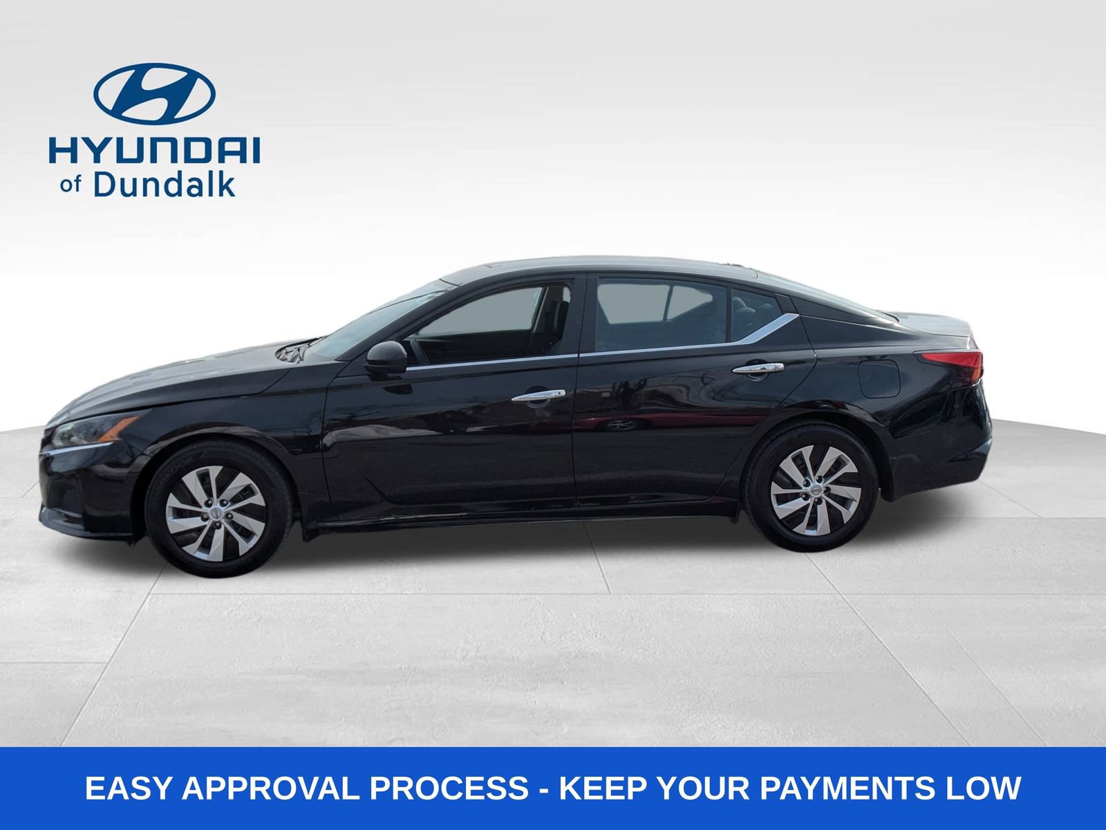 Used 2024 Nissan Altima 2.5 S image 2