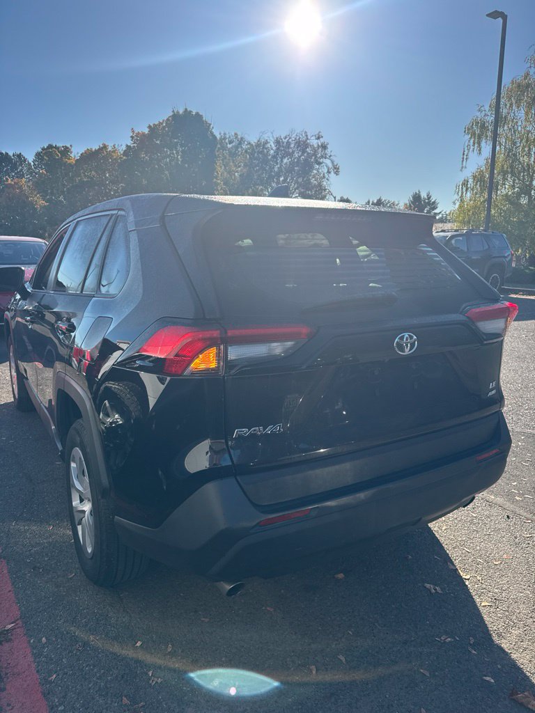 Certified 2025 Toyota RAV4 LE AWD/4WD image 3