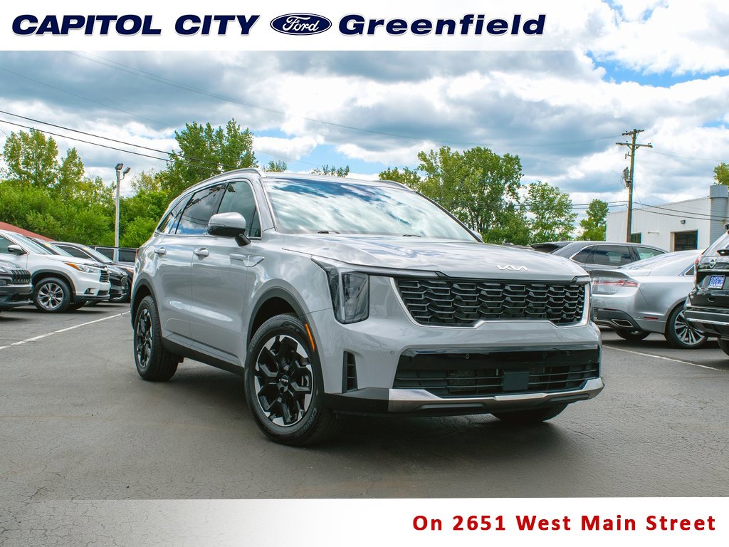 Used 2024 Kia Sorento S