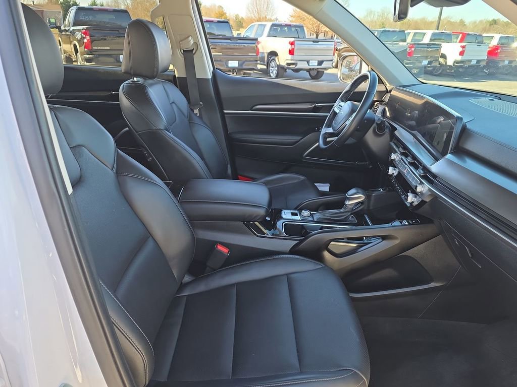Used 2024 Kia Telluride S w/ S Sunroof Package image 28