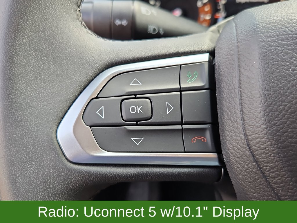 Used 2024 Jeep Compass Latitude AWD/4WD image 11
