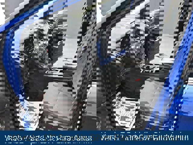 Used 2017 Ford Escape SE w/ Equipment Group 201A image 18