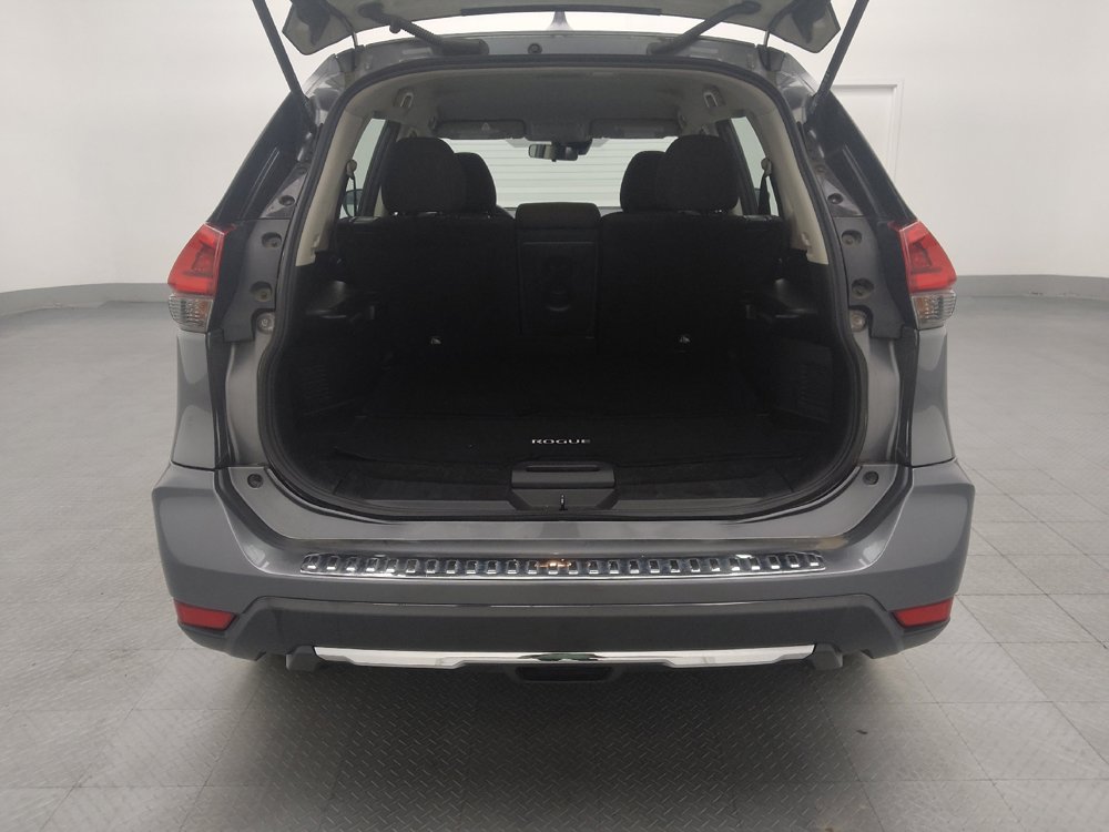 Used 2019 Nissan Rogue S image 29