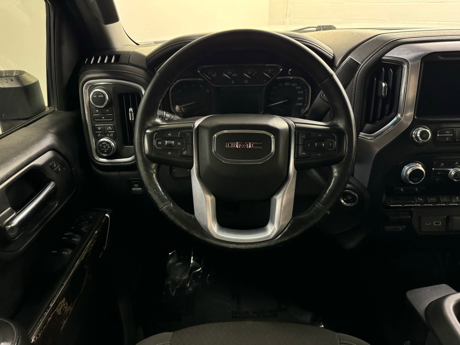 Used 2020 GMC Sierra 3500 SLE w/ SLE Convenience Package image 16