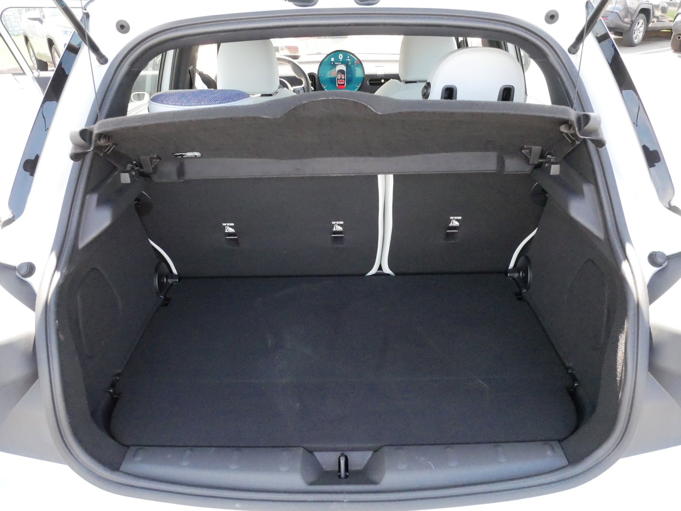 Used 2026 MINI Cooper 4-Door Hardtop FWD image 18