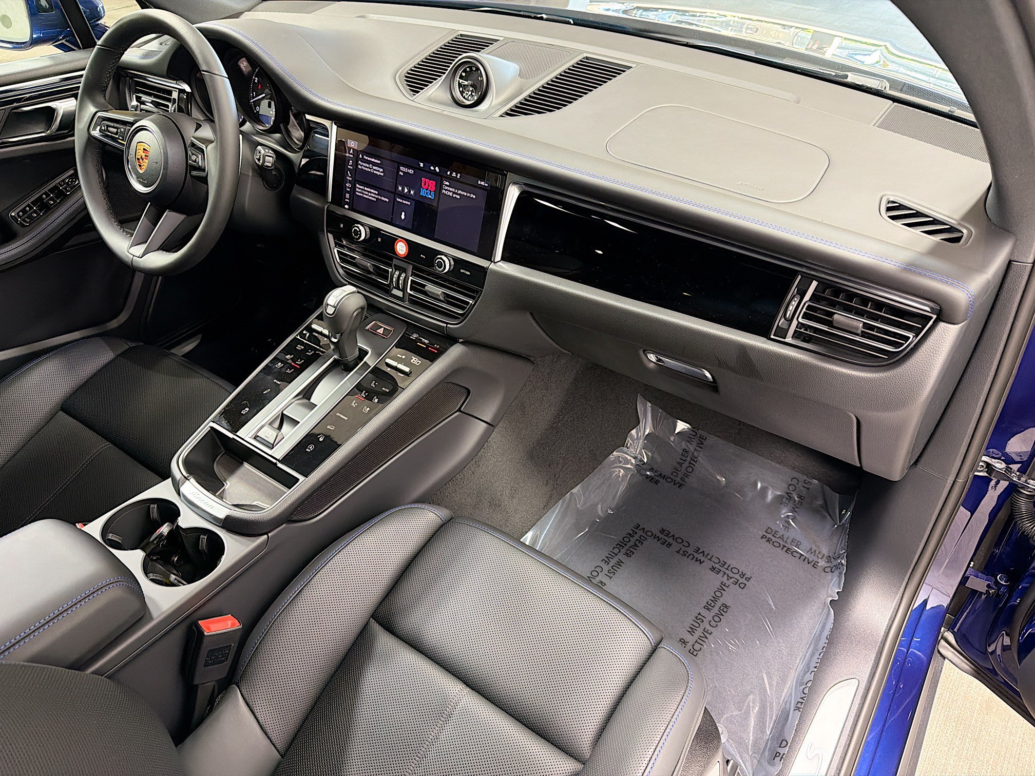 Certified 2026 Porsche Macan S AWD/4WD image 15