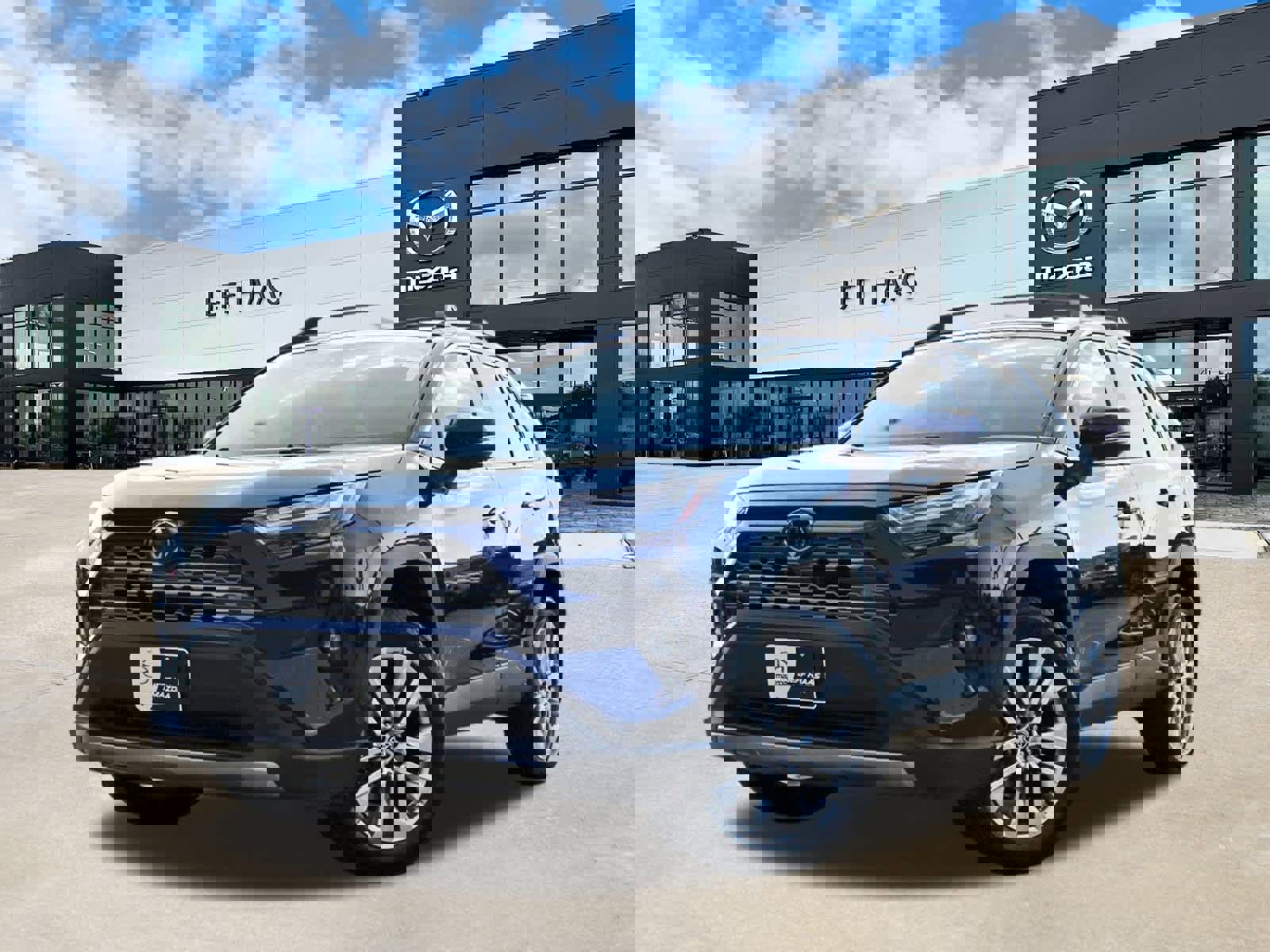 Used 2024 Toyota RAV4 Limited image 1