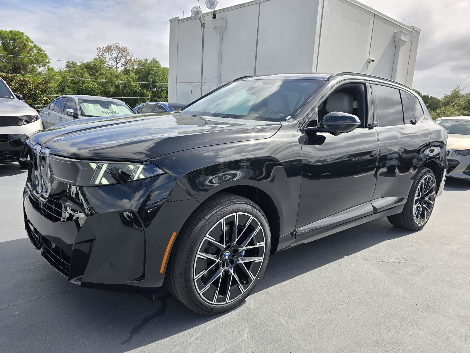 New 2027 BMW X5 xDrive40i w/ M Sport Package AWD/4WD image 6