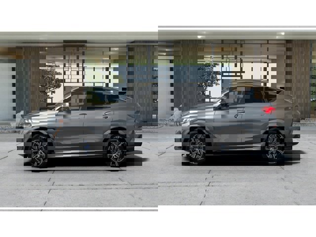 New 2026 BMW X6 M60i image 4