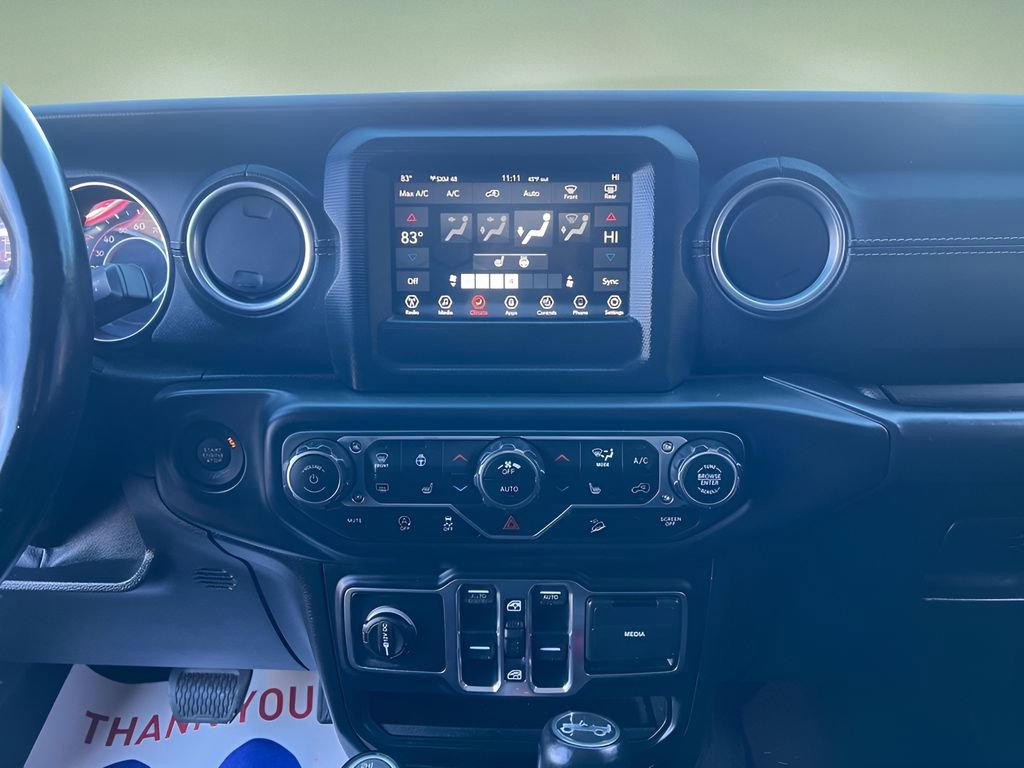 Used 2018 Jeep Wrangler Unlimited Sahara w/ Cold Weather Group image 27