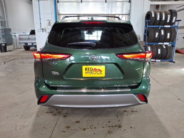 Used 2023 Toyota Highlander Platinum image 5