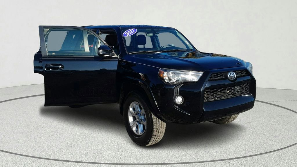 Used 2017 Toyota 4Runner SR5 Premium image 8