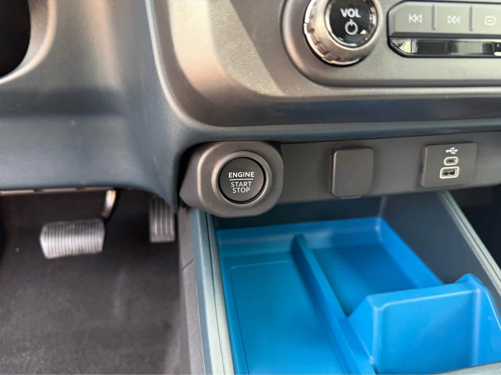 New 2025 Ford Maverick XLT w/ XLT Luxury Package image 15