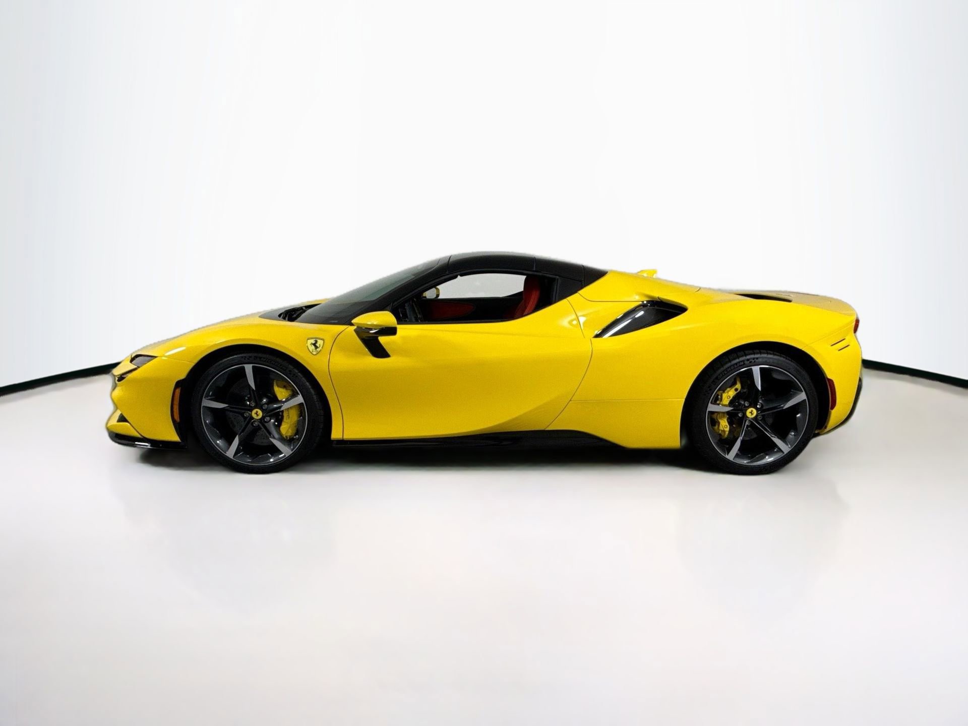 Certified 2024 Ferrari SF90 Spider image 4
