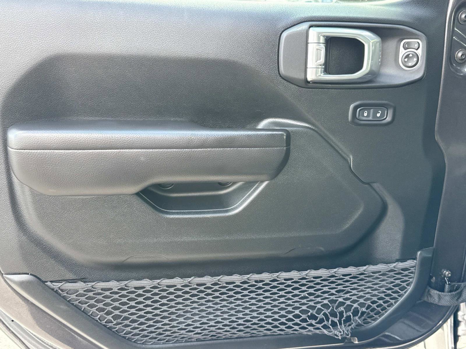 Used 2021 Jeep Wrangler Unlimited Sport image 16