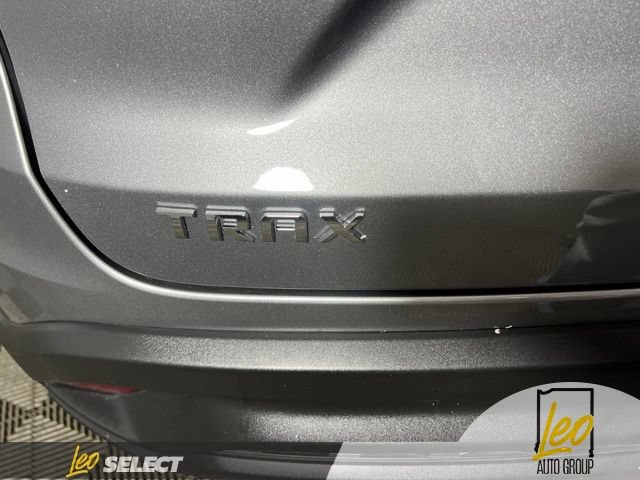 Used 2024 Chevrolet Trax LS w/ LS Convenience Package FWD image 10