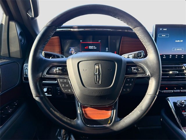Used 2024 Lincoln Navigator Reserve image 42