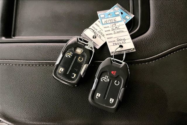 Used 2019 GMC Sierra 1500 SLT image 36