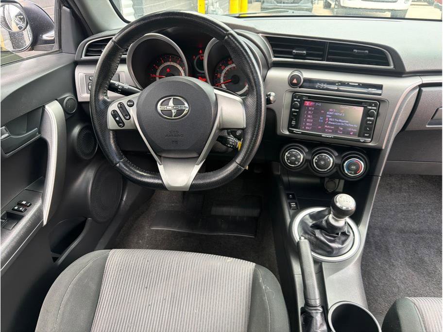Used 2015 Scion tC FWD image 13
