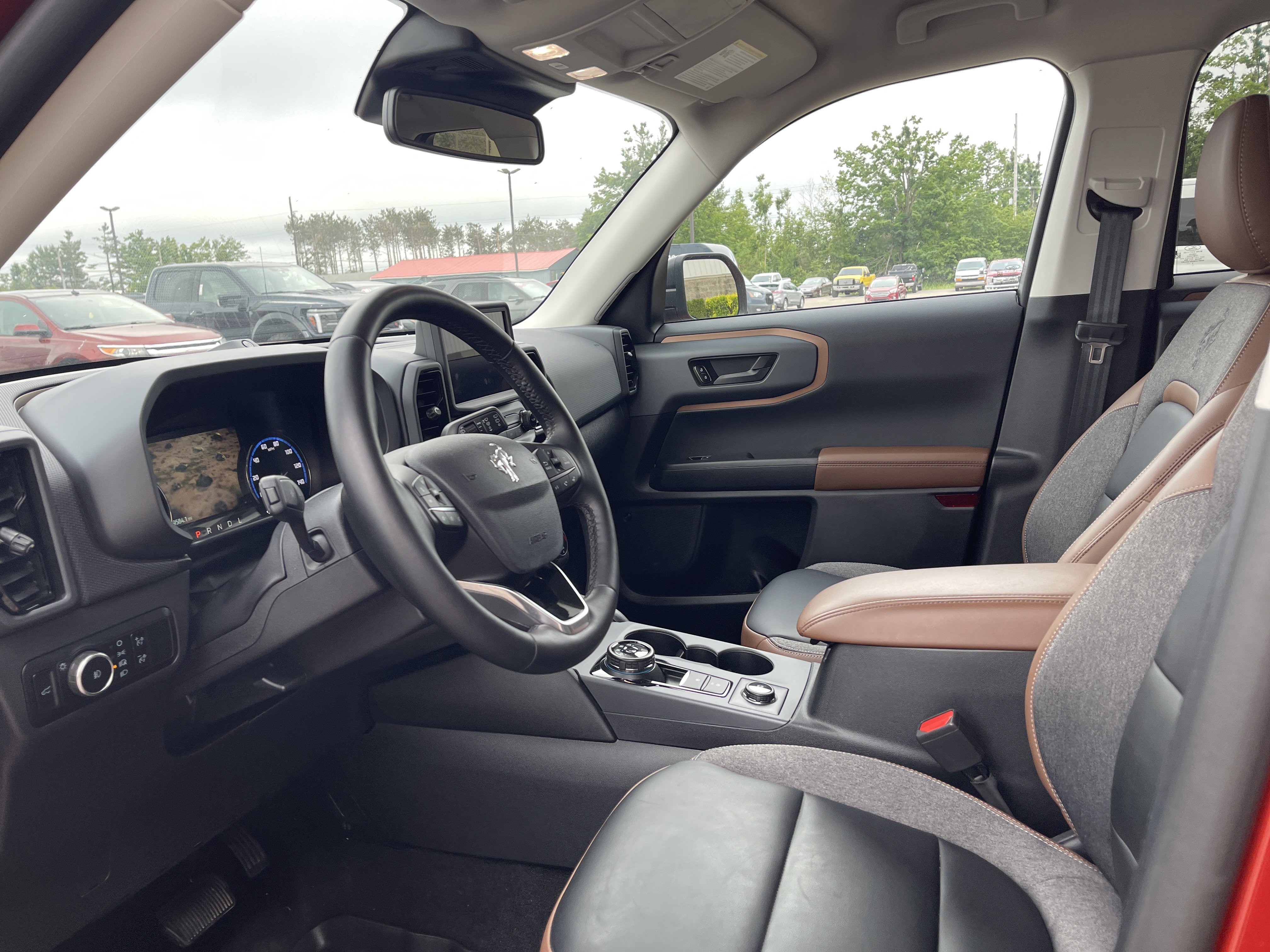 Used 2024 Ford Bronco Sport Outer Banks w/ Tech Package AWD/4WD image 10