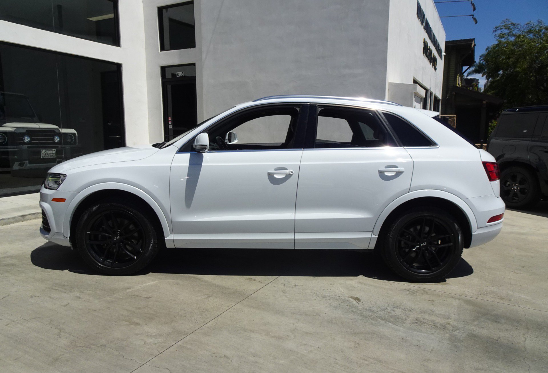 Used 2016 Audi Q3 2.0T Premium Plus w/ Technology Package FWD image 3