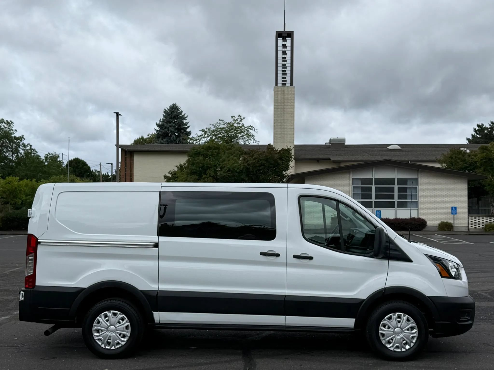 Used 2021 Ford Transit 150 Low Roof w/ Load Area Protection Package RWD image 7