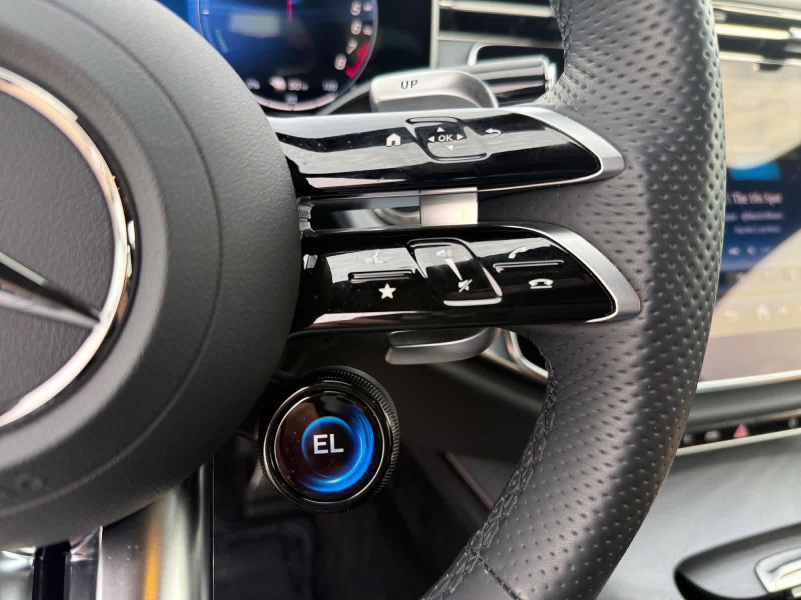 Certified 2025 Mercedes-Benz E 53 AMG e 4MATIC Sedan image 22