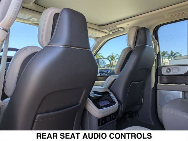 Used 2024 Lincoln Navigator Reserve AWD/4WD image 25