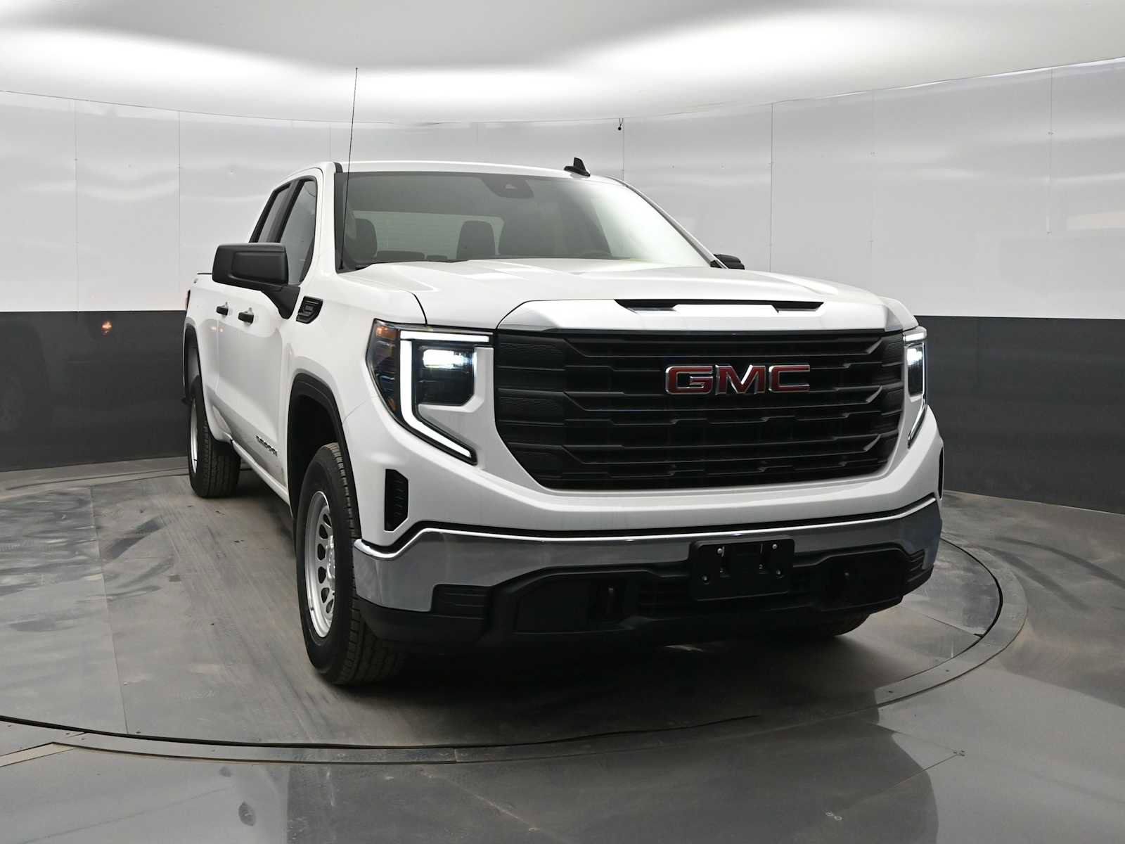 New 2026 GMC Sierra 1500 Pro w/ Pro Value Package AWD/4WD image 2