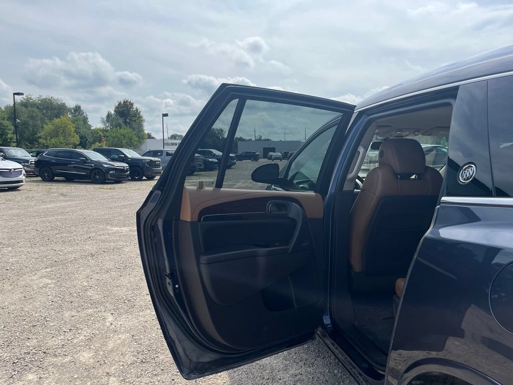 Used 2013 Buick Enclave Premium w/ Trailering Provision Package FWD image 25