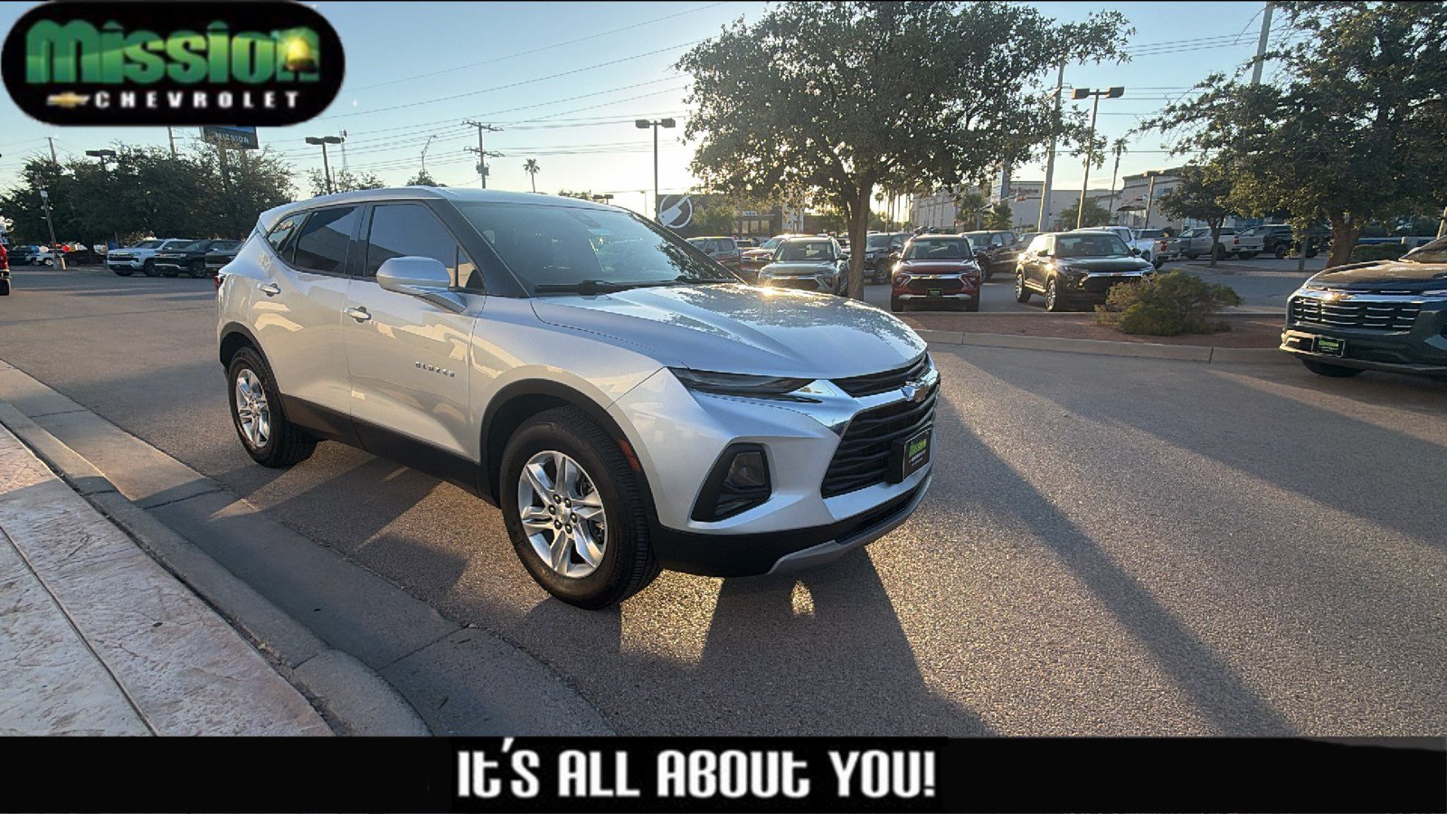Used 2021 Chevrolet Blazer LT FWD image 1