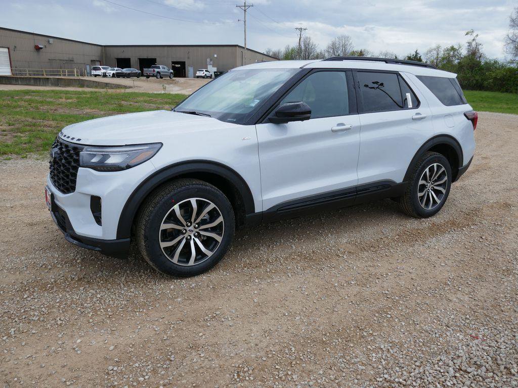New 2026 Ford Explorer ST-Line image 8