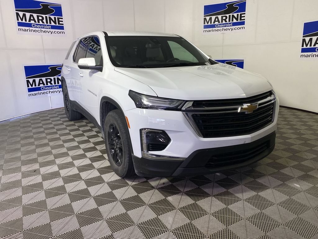 Used 2024 Chevrolet Traverse LS w/ Safety Package