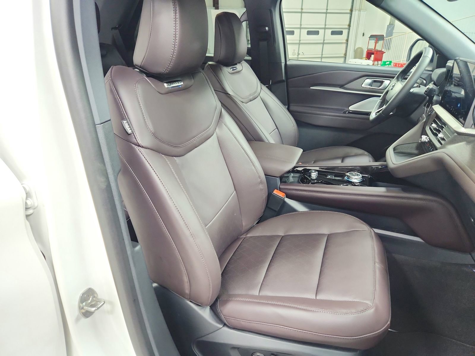 New 2026 Ford Explorer Platinum image 39