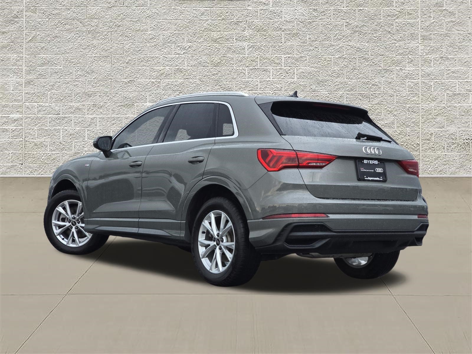 Certified 2023 Audi Q3 2.0T Premium w/ Convenience Package AWD/4WD image 5