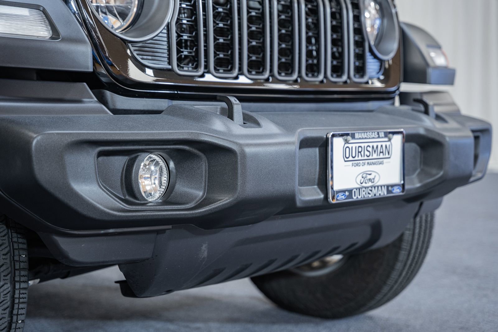 Used 2024 Jeep Wrangler Sport AWD/4WD image 13