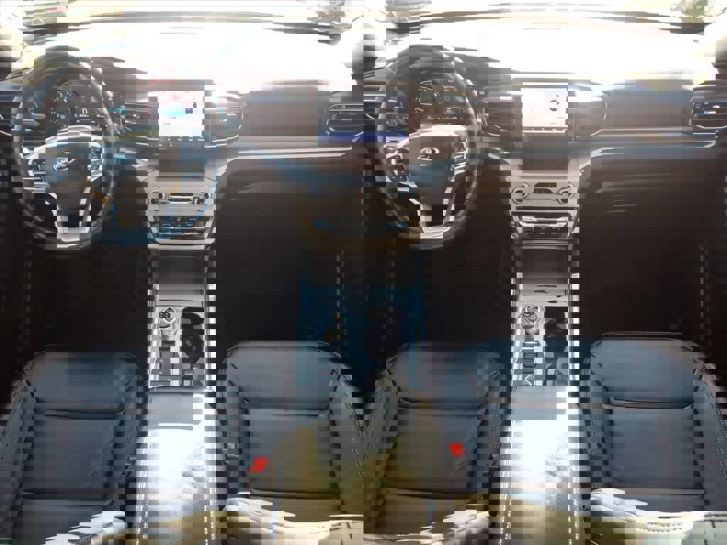 Certified 2023 Ford Explorer XLT w/ Equipment Group 202A image 20