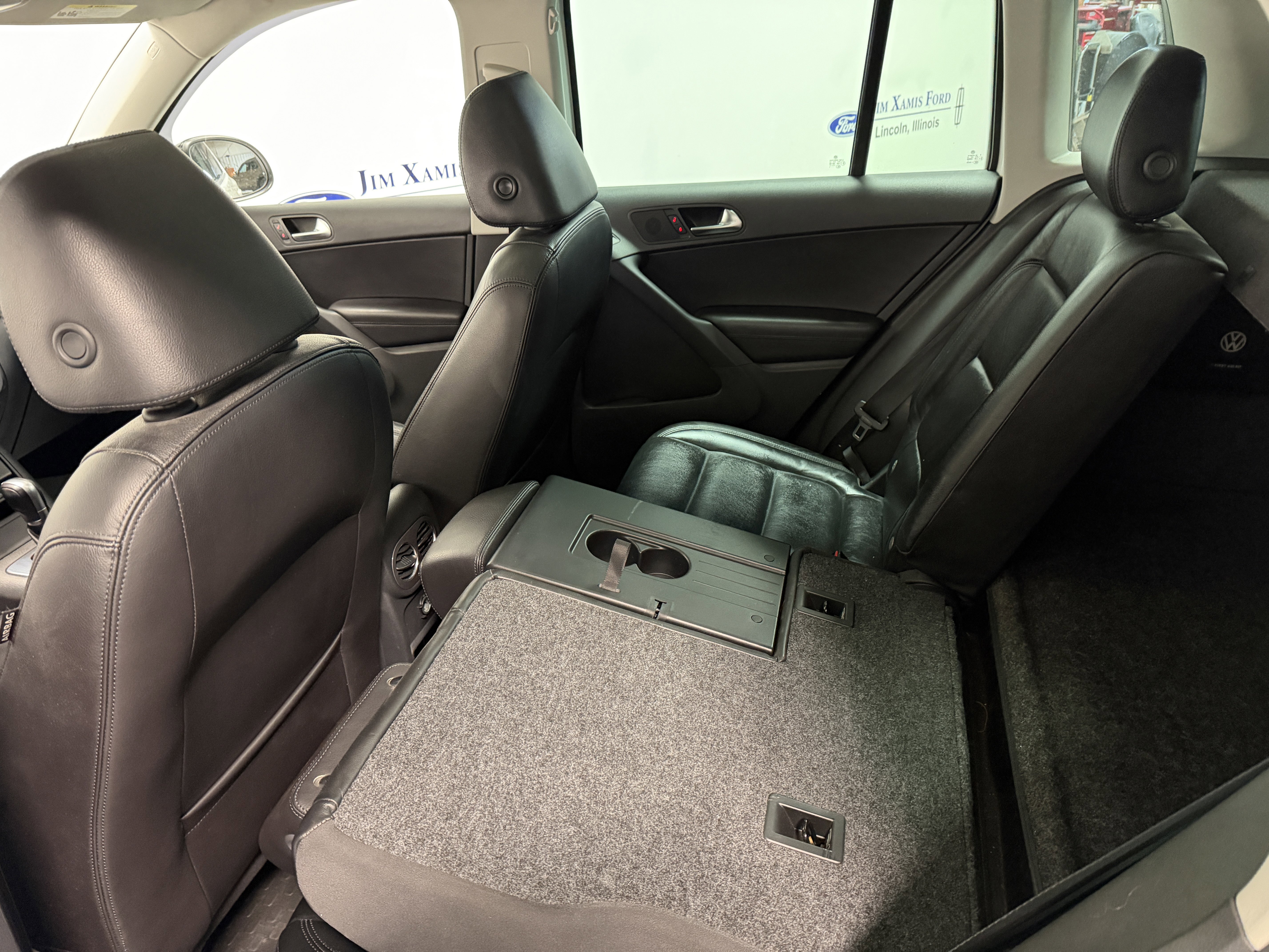 Used 2017 Volkswagen Tiguan Sport image 25