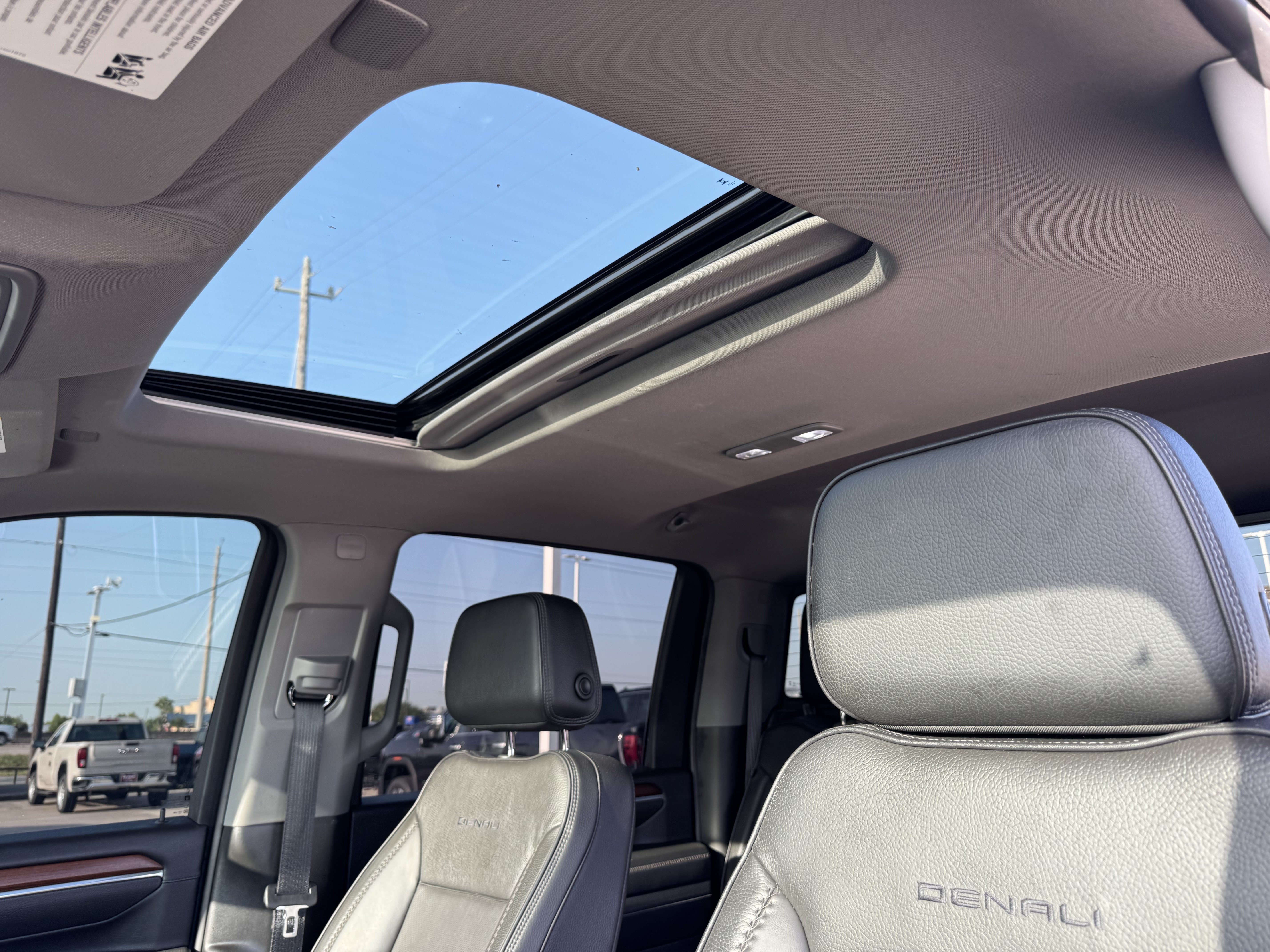 Used 2025 GMC Sierra 2500 Denali AWD/4WD image 24