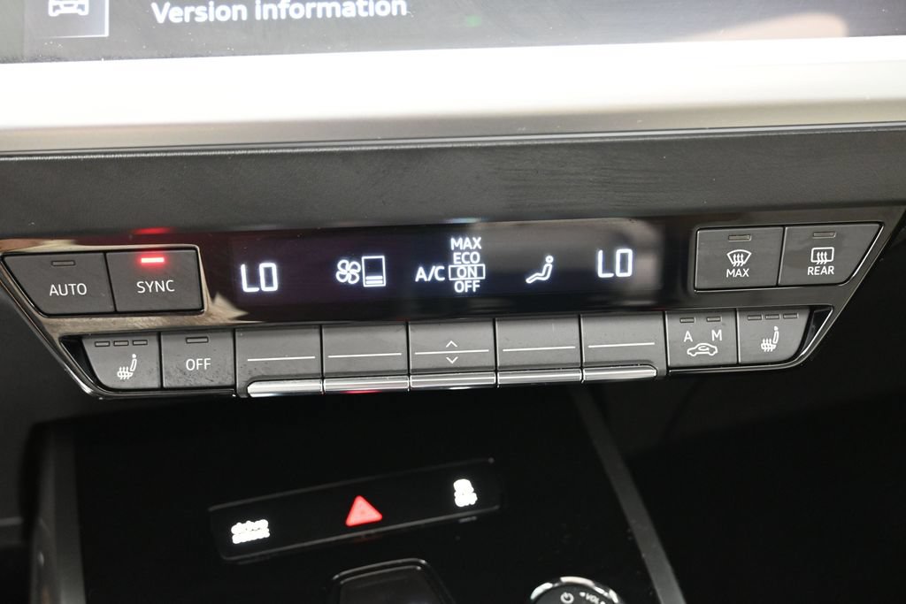 Used 2024 Audi Q4 e-tron Premium AWD/4WD image 29