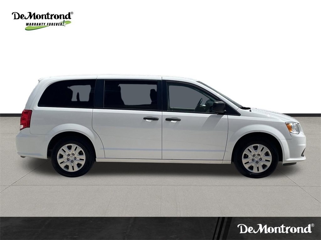 Certified 2020 Dodge Grand Caravan SE w/ UConnect Hands-Free Group image 4