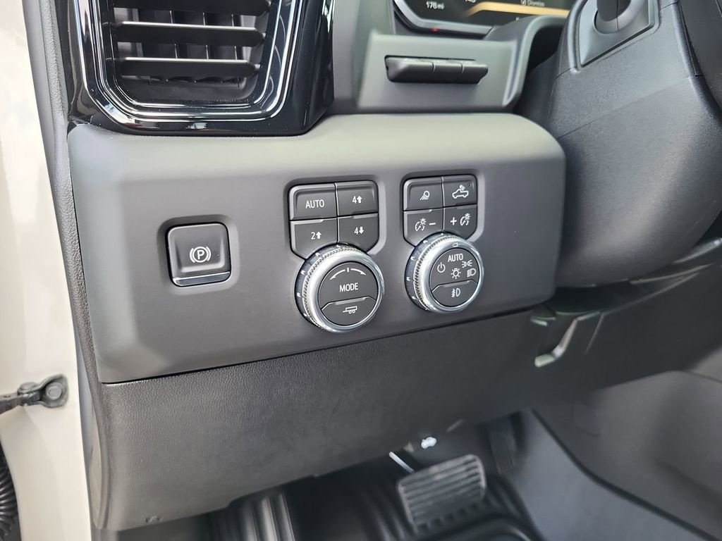 New 2026 GMC Sierra 2500 AT4 w/ AT4 Premium Plus Package image 14