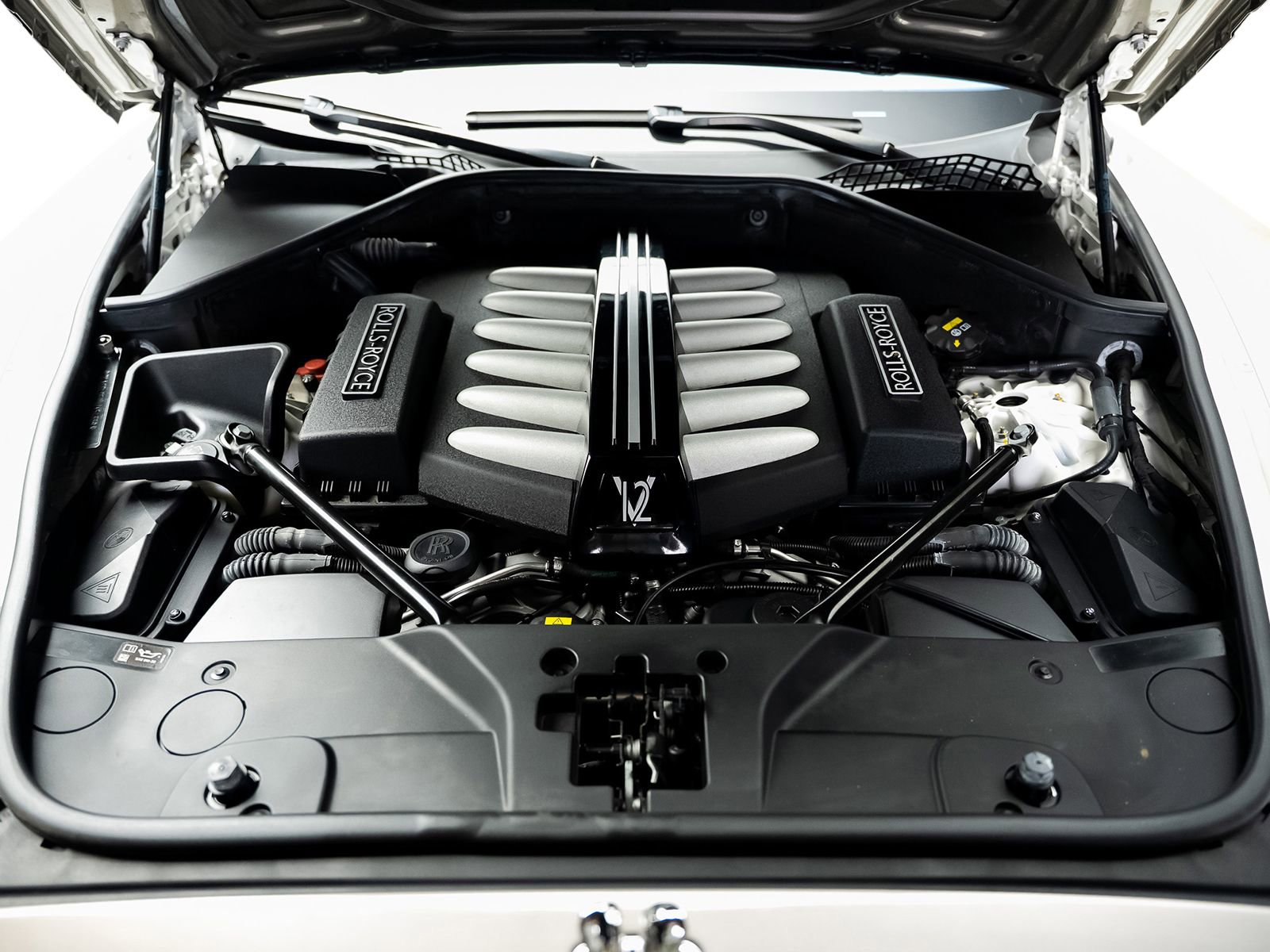 Used 2017 Rolls-Royce Ghost image 59