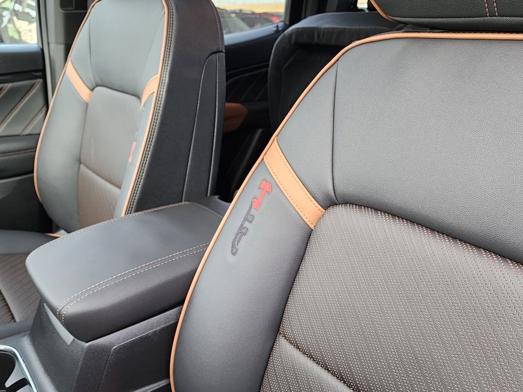 New 2026 GMC Canyon AT4 w/ Technology Plus Package image 17