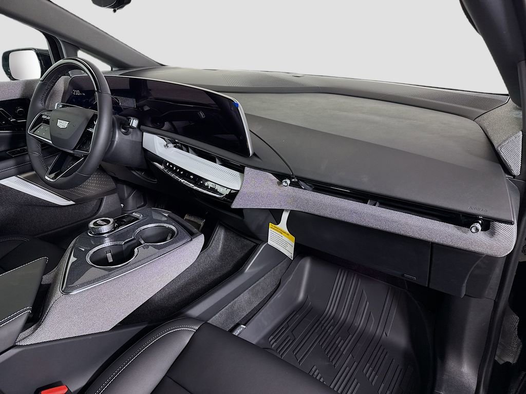 New 2026 Cadillac Optiq Luxury 1 image 30