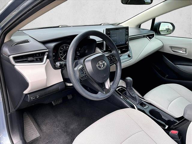 Used 2020 Toyota Corolla LE FWD image 14