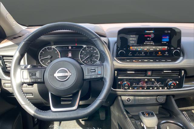 Used 2023 Nissan Rogue SL w/ SL Premium Package image 17