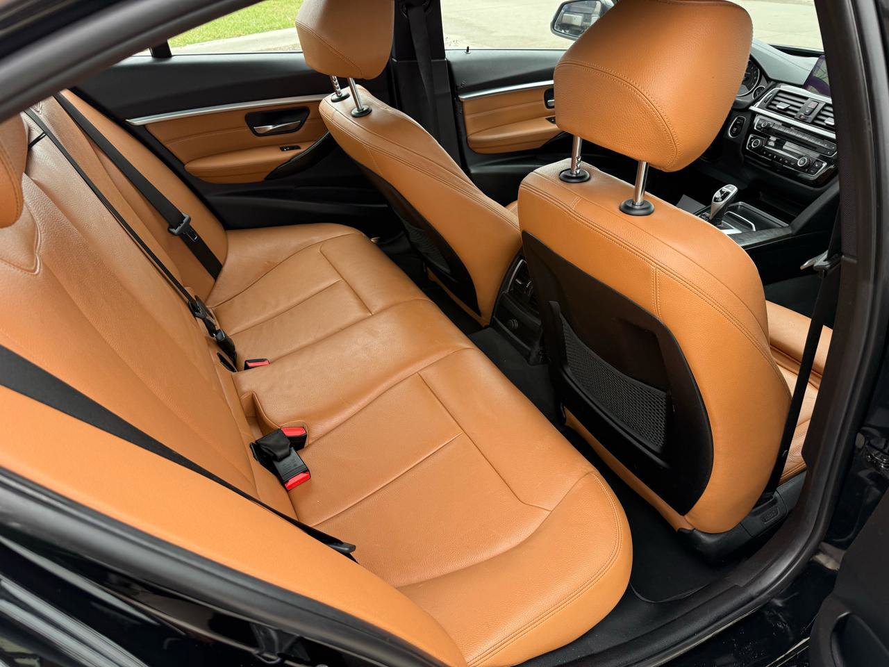 Used 2018 BMW 330i xDrive Sedan w/ Convenience Package image 22